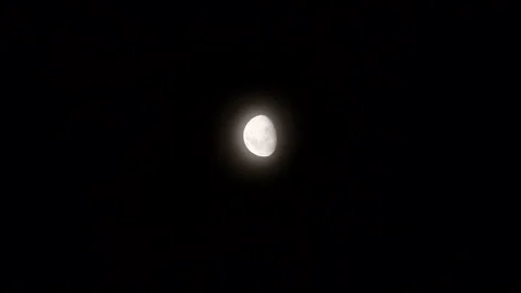 Moon, clouds, Halloween, timing of clouds and full moon at night, real-time, tim Stock Footage 329619025