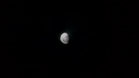 Moon, clouds, Halloween, timing of clouds and full moon at night, real-time, tim Stock Footage 329619039