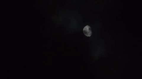 Moon, clouds, Halloween, timing of clouds and full moon at night, real-time, tim Stock Footage 329684870