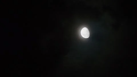 Moon, clouds, Halloween, timing of clouds and full moon at night, real-time, tim Stock Footage 329684997