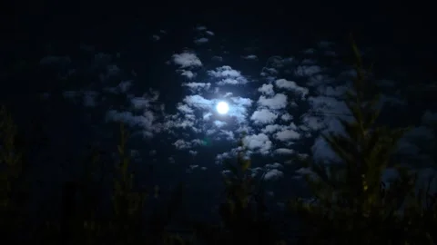 Moon In The Clouds In The Night Sky 動画素材 288435359