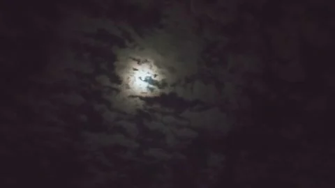Moon Light in Cloudy Night Sky Nassarawa Nigeria 2025 動画素材 321189313