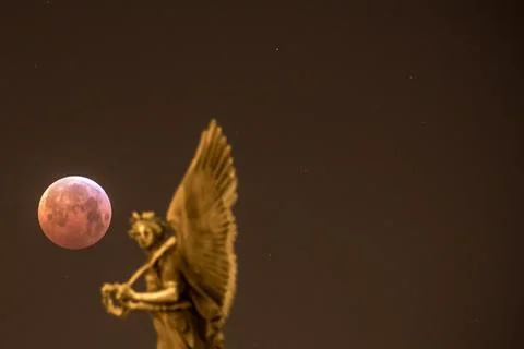 Moon lunar eclipse in Prague, Czech Republic - 21 Jan 2019 Fotos Stock