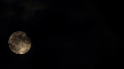 Moon on the night the dark sky (Time Lapse). FULL HD Video stock 32090048