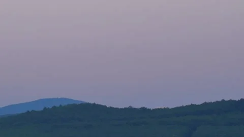 Moon Rise over Mountain 動画素材 134994877
