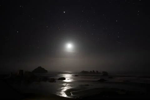 Moon set time lapse into  Atlantic ocean Stock Footage 231572618