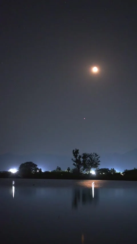 Moon, Venus &amp; Jupiter Setting Behind Mountain – Rare Cosmic Timelapse Stock Footage 313558735