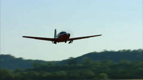 Mooney Acclaim Take Off Stock Footage 85582240