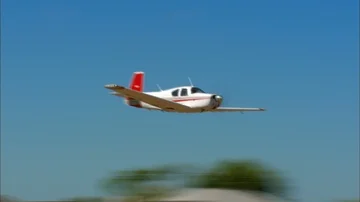 Mooney Fly By CU 動画素材 85538316