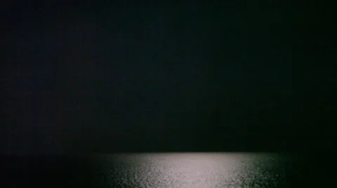Moonlight at the ocean HD 1080p 스톡 동영상 8359058