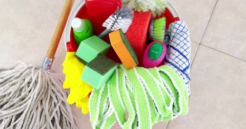 Mop with cleaning supplies Видео 77700084