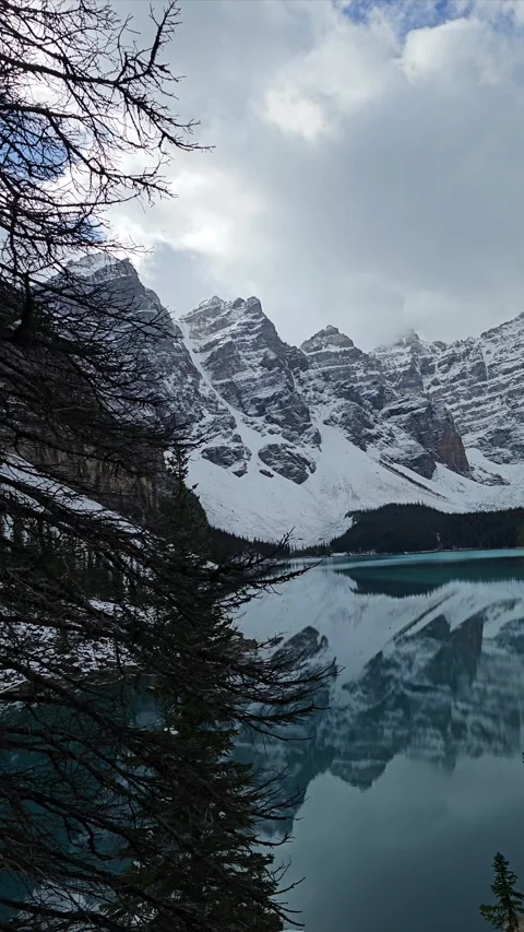 Moraine Lake 動画素材 295897792
