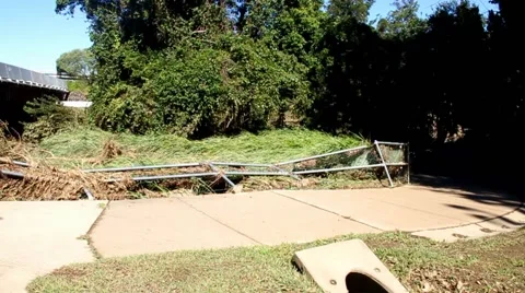 MORAYFIELD, AUSTRALIA - MAY 2: Flash flooding destroys fencing on May 2, 2015 in 스톡 동영상 49900940