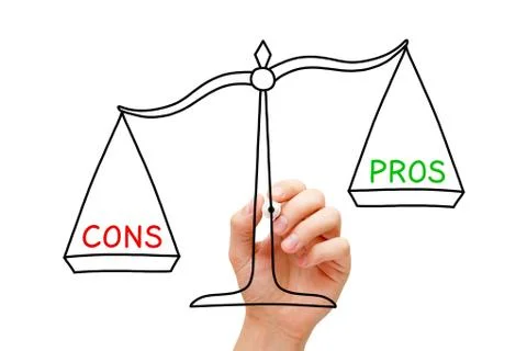 More Cons Than Pros Scale Concept 스톡 사진