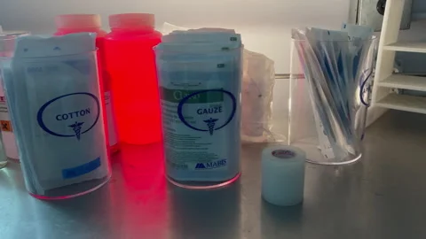 Morgue, guaze  Stock Footage 229748397