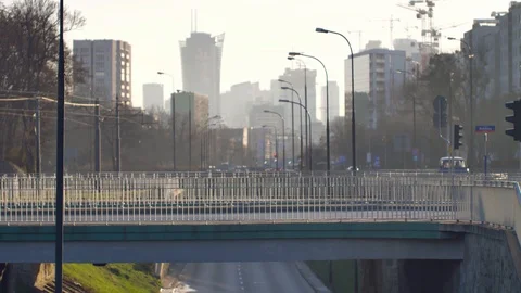 Morining traffic during quarantene, almost empty street. Vídeo Stock 127701974