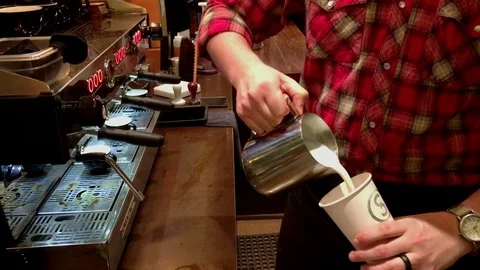 Morning Latte 库存影片 82914710