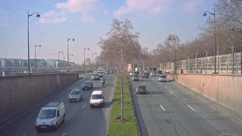 Morning over an intersection before a bridge crossing the Seine in Paris, Stock Footage 104315015