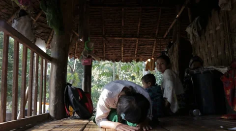 Morning Prayers in Burma Vídeo Stock 37350724