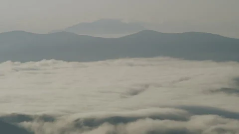 Morning Sea of Clouds: Time-lapse Photography Video stock 332825671
