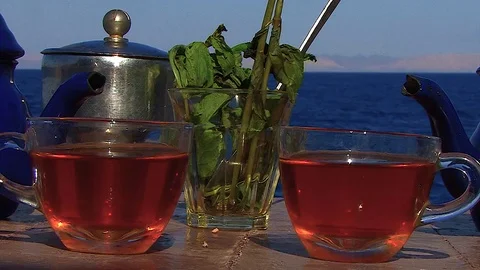 Morning tea on the beach in Egypt Stock-Footage 112003259