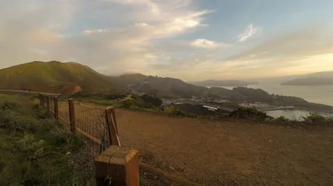 Morning time lapse of clouds, traffic near the Golden Gate bridge Video stock 43368367