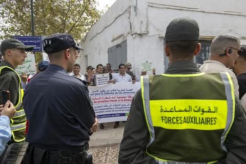 Moroccan activists protest over Ceuta and Melilla crossings in Rabat, Morocco -  Fotos Stock