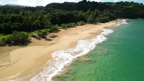 Moron beach cliffs 04 Video stock 324499018