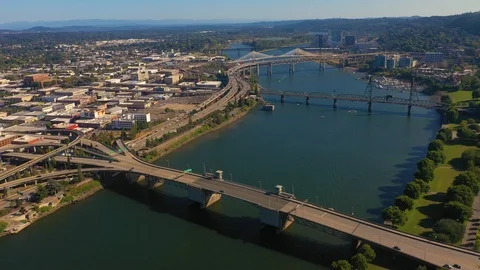 Morrison Bridge Portland 動画素材 116997194