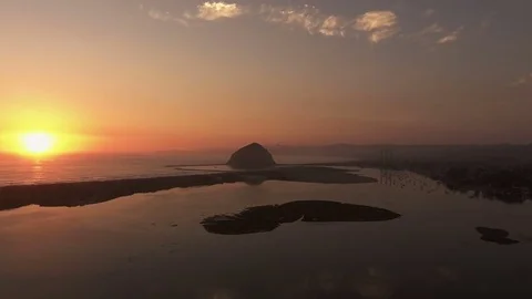 Morro bay slow zoom into sunset Stock-Footage 77631399