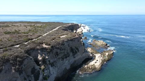 Morro Bay Spooner's Cove Overlook | 4k Stock Footage 319964448