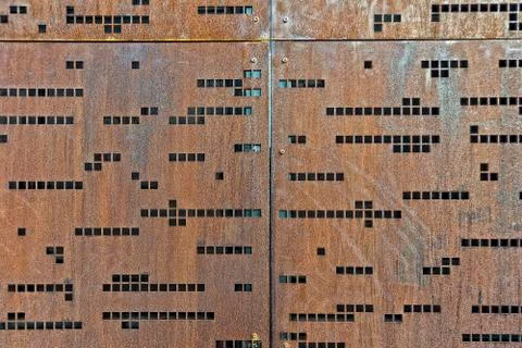Morse code rusty iron rugged wall Foto stock