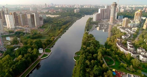 Moscow canal. beautiful city cc 188286511465114 Stock-Footage 112000053