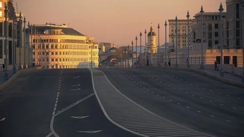 Moscow empty streets during SARS-COV-2 quarantine. Stock Footage 128211503