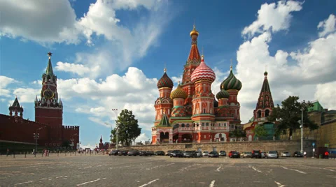 Moscow Kremlin and St. Basil Cathedral. 스톡 동영상 27241682