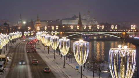 Moscow Kremlin evening hyper lapse Stock Footage 161666473