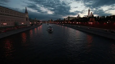 The Moscow Kremlin by the river Video stock 76880992