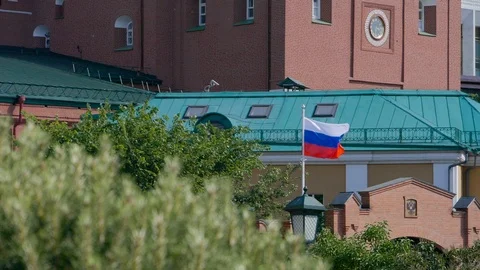Moscow, Kremlin, Russian flag Stock Footage 111334014