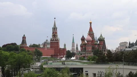 Moscow Kremlin, St. Basil's Cathedral, Spasskaya Tower with a clock. Stock Footage 154481368