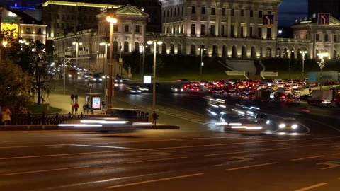 Moscow Night Traffic 動画素材 112139513