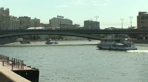 Moscow the river Stockbeeldmateriaal 10997883