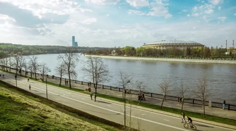 Moscow river navigation timelapse, riverfront with people Stock Footage 64620886