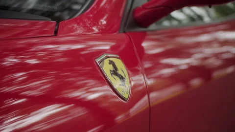 В России продают Ferrari California T, способную разогнаться до 315 км/ч — недорого