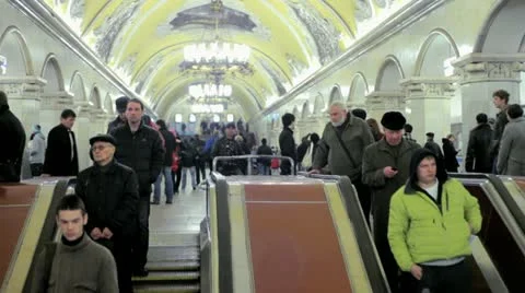 Moscow subway escalator Vídeos de archivo 10888003