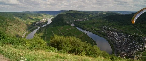 Mosel river lMoselle loop with the romantic village of Bremm in the Moselle v Stock Footage 122287505