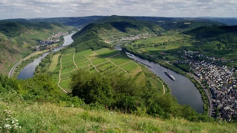 Mosel river lMoselle loop with the romantic village of Bremm in the Moselle v Stock Footage 122287733