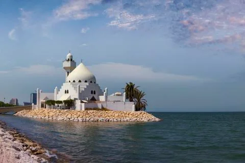 Mosque on Al Khobar Corniche Seafront, Eastern Province of Saudi Arabia 스톡 사진