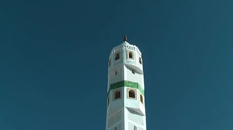 Mosque and minaret Stockbeeldmateriaal 7735039