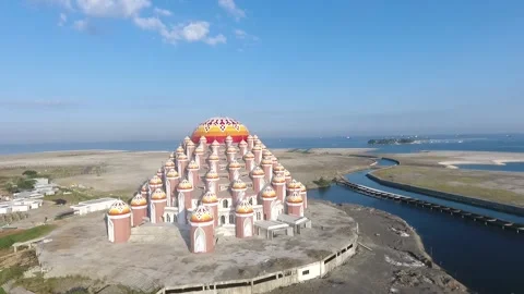 Mosque with beach view Video stock 211267952