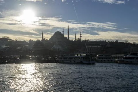 Mosque silhouette at sunset Fotos Stock
